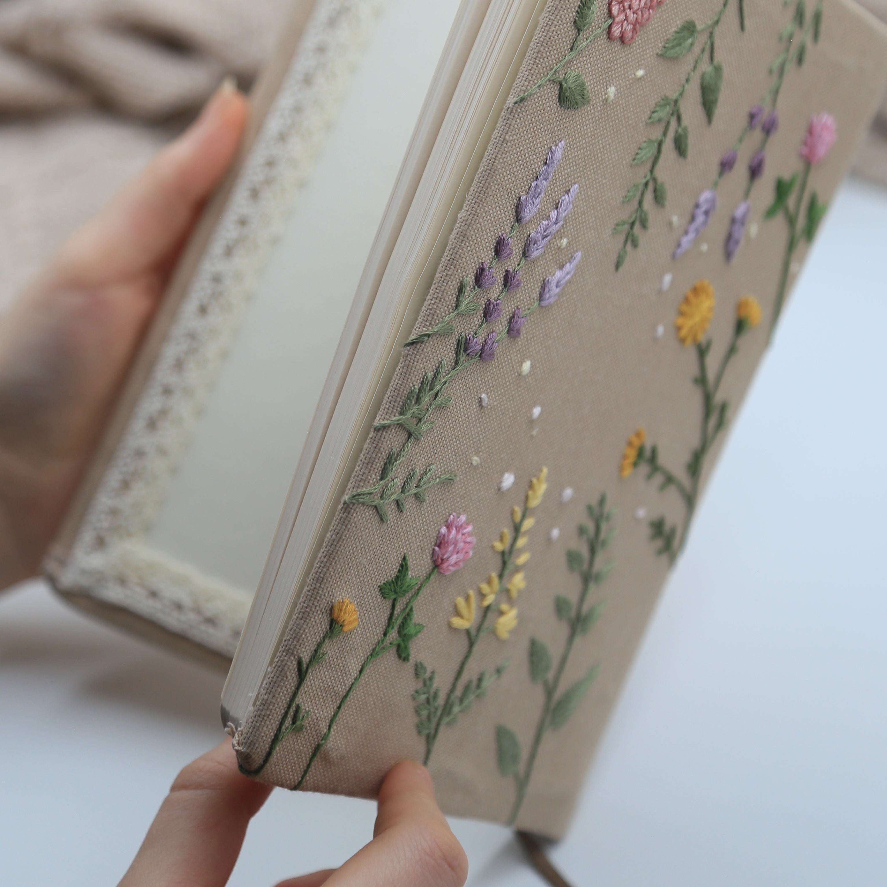 دفتر الذكريات الدافئ