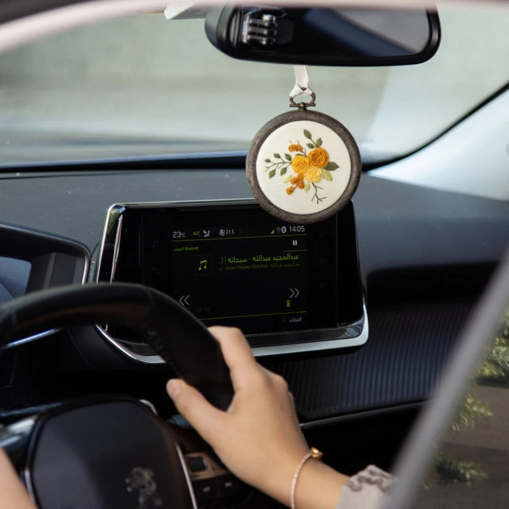 تعليقة السيارة - فالله خيراً حافظا